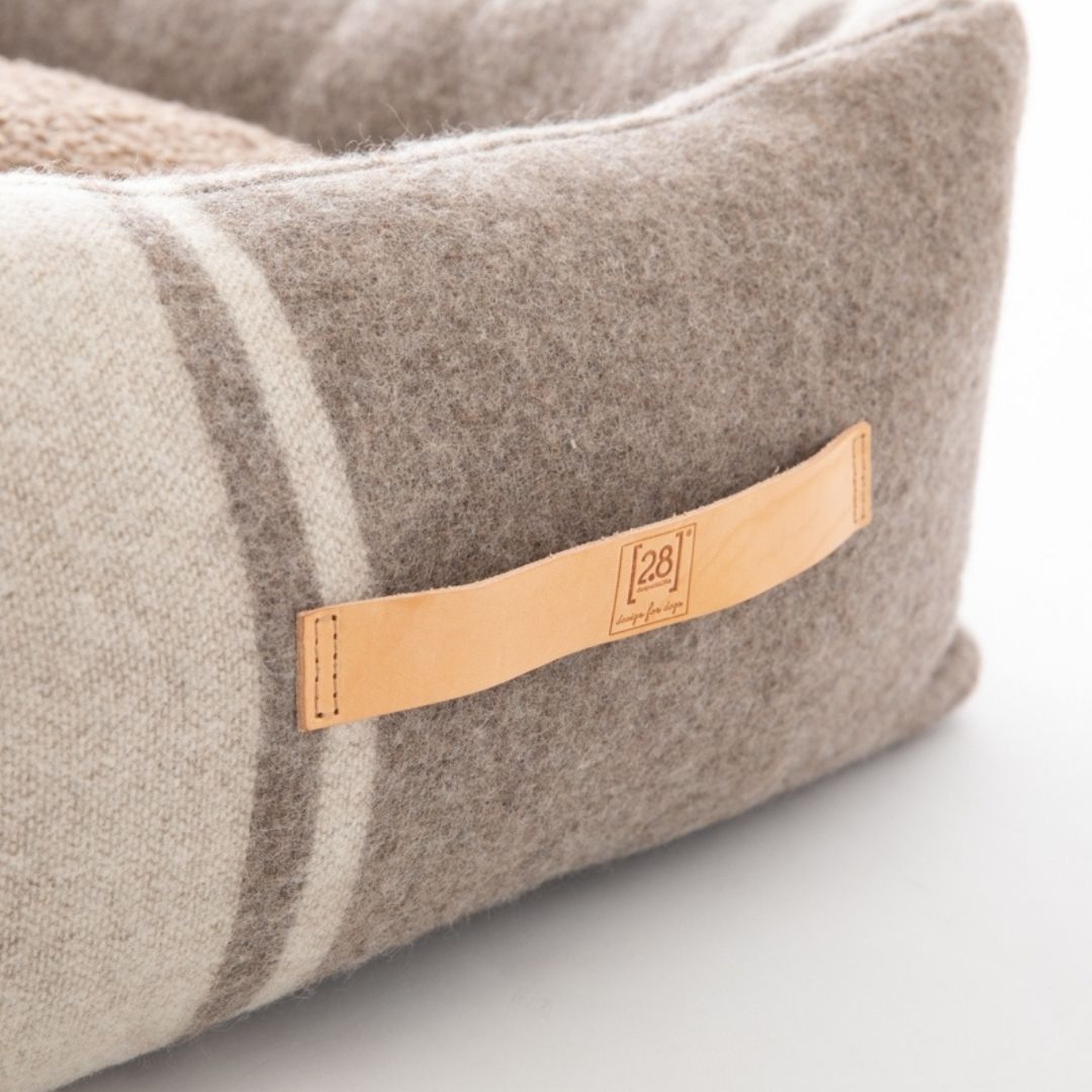 2.8-design-for-dogs-Hundebett-Henri-recycelte-Wolle-Weiß-Detail