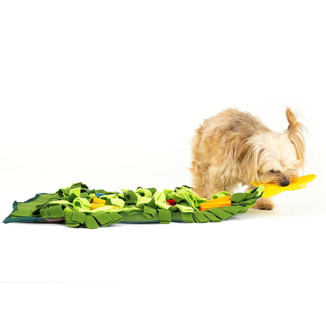 P.L.A.Y.-Schnüffelmatte-Weihnachtsbaum-Schnüfelteppich-Hund