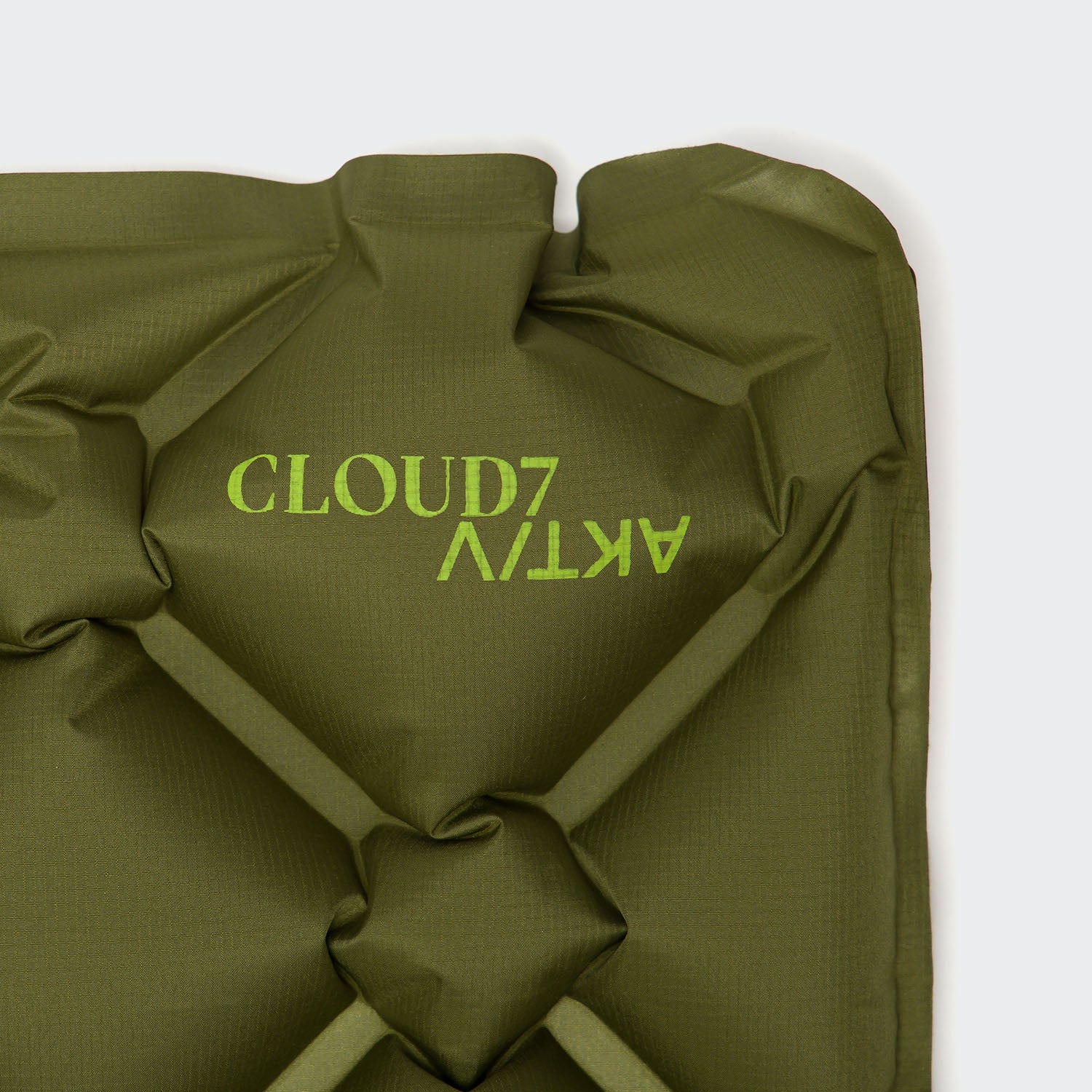Cloud7-AKTIV-Hundereisematte-Air-Khaki-Detail