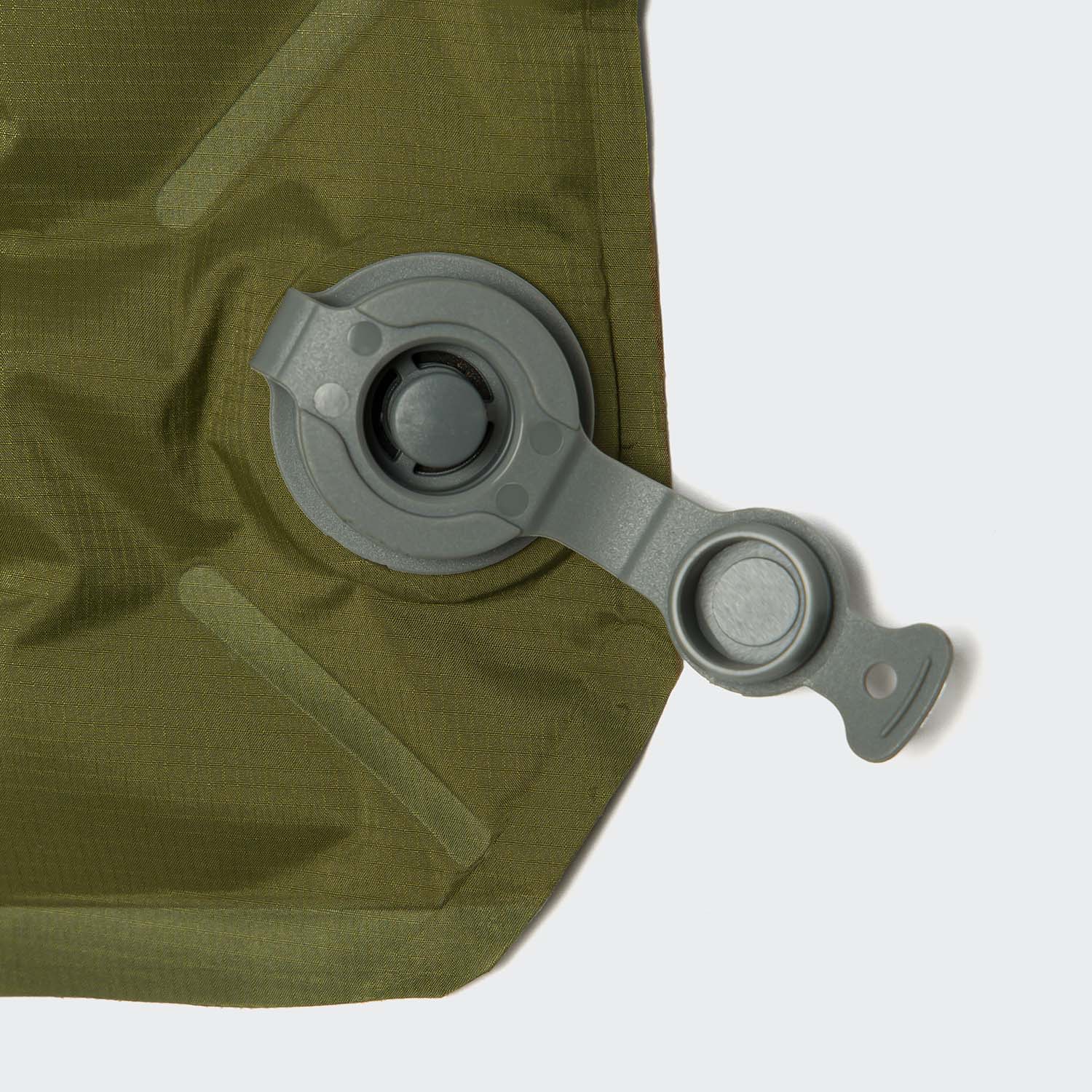 Cloud7-AKTIV-Hundereisematte-Air-Khaki-Ventil