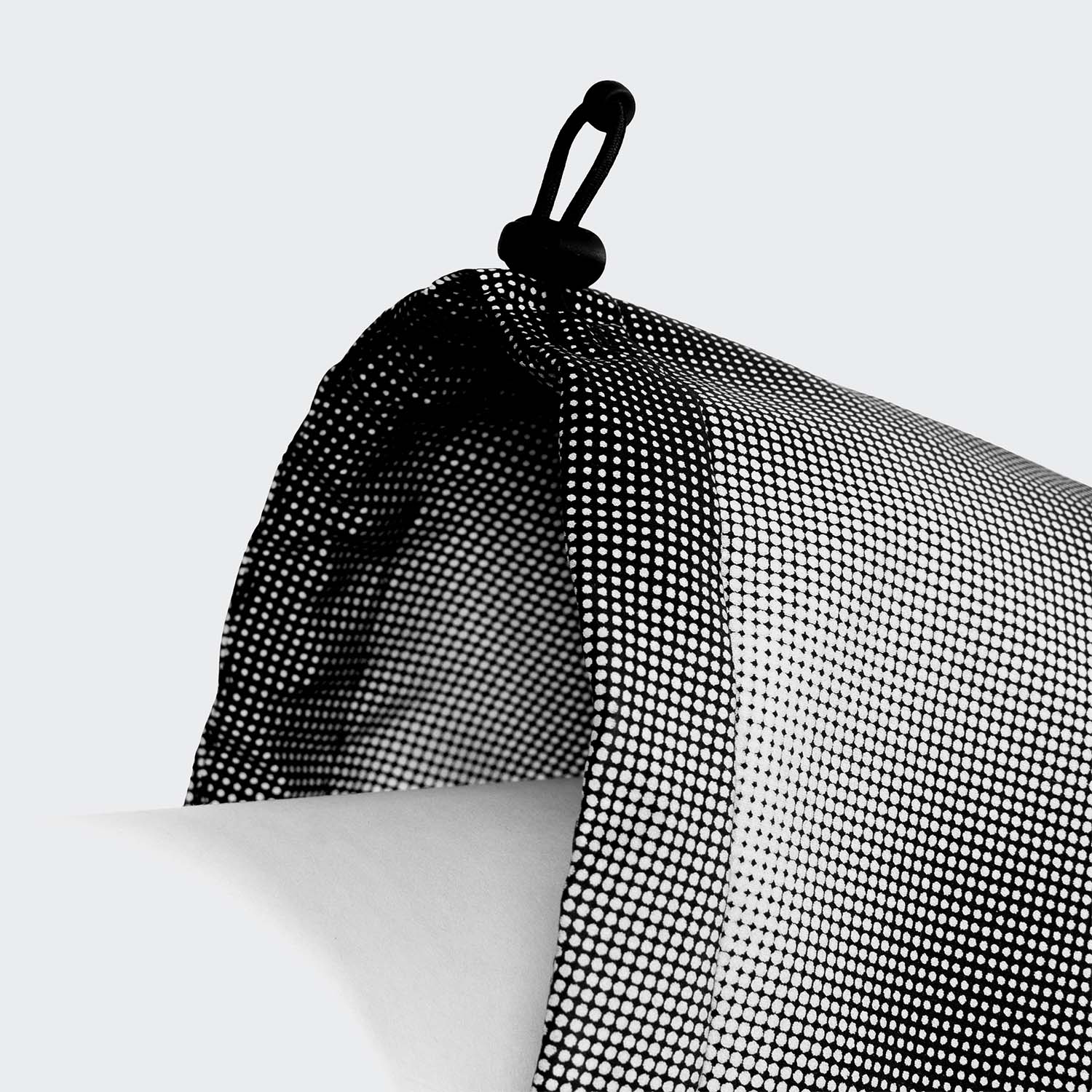 Cloud7-Hunderegenmantel-AKTIV-Black-Detail2