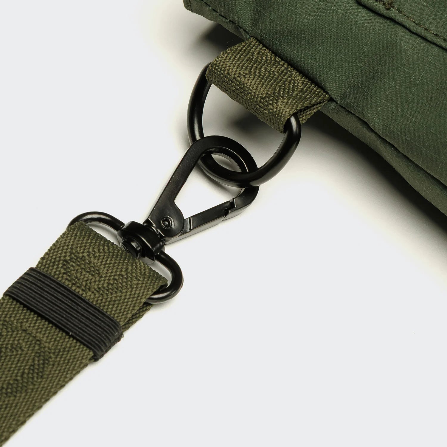 Cloud7-Leckerlibeutel-AKTIV-Olive-Detail