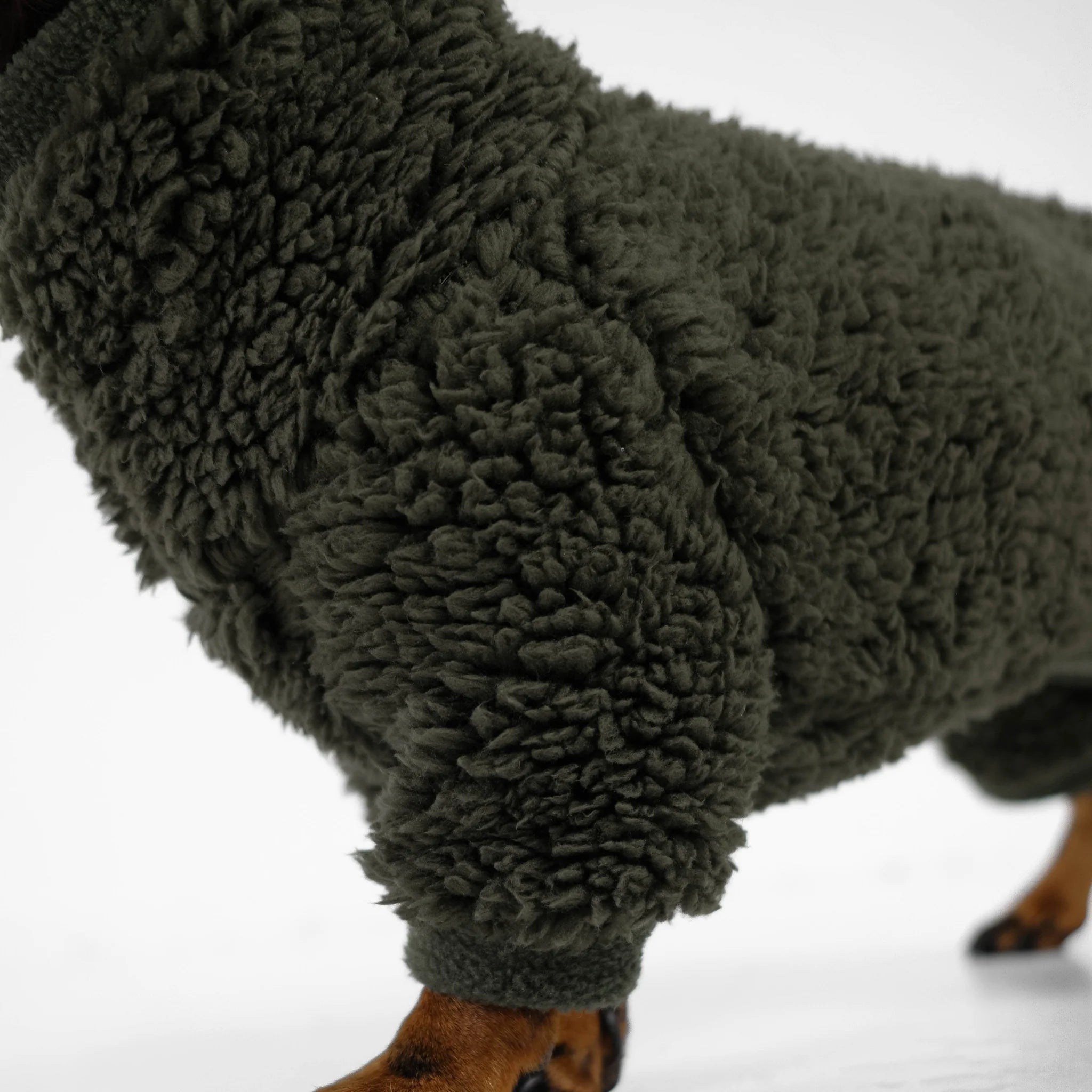 KarmaHund-Winter-Overall-Wellsoft-Olive-Detail