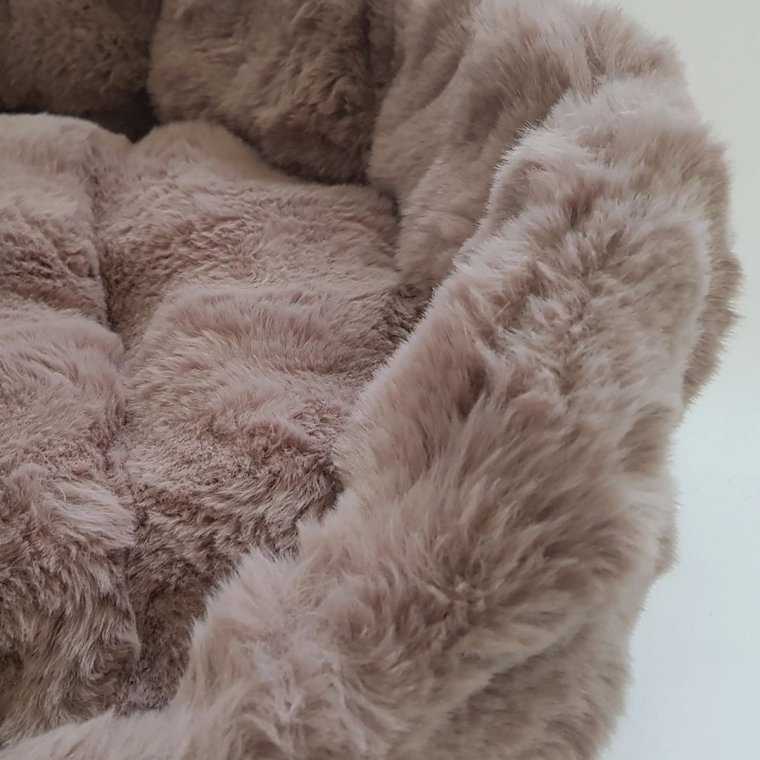 Dogs-In-The-City-Hundebett-Hundekoerbchen-Nomi-Nougat-Detail