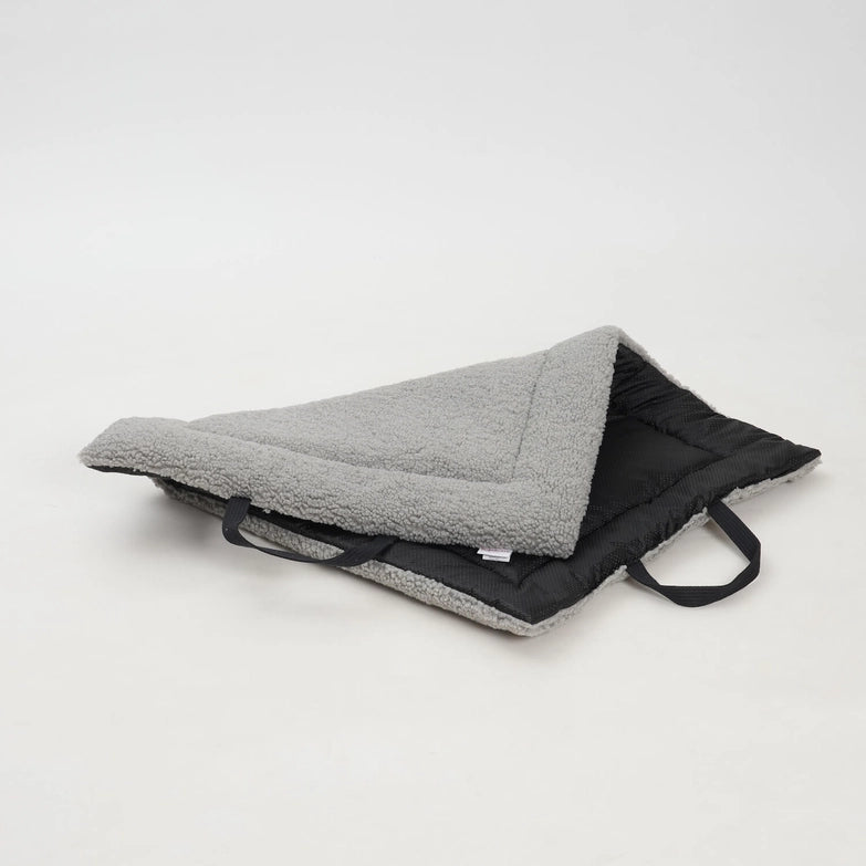 Dogs-in-the-City-Reisematte-Matti-Mouse-Detail