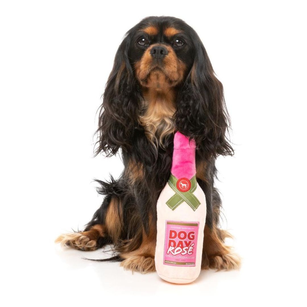 Fuzzyard-Hundespielzeug-Dog-Day-Rose-Hund3