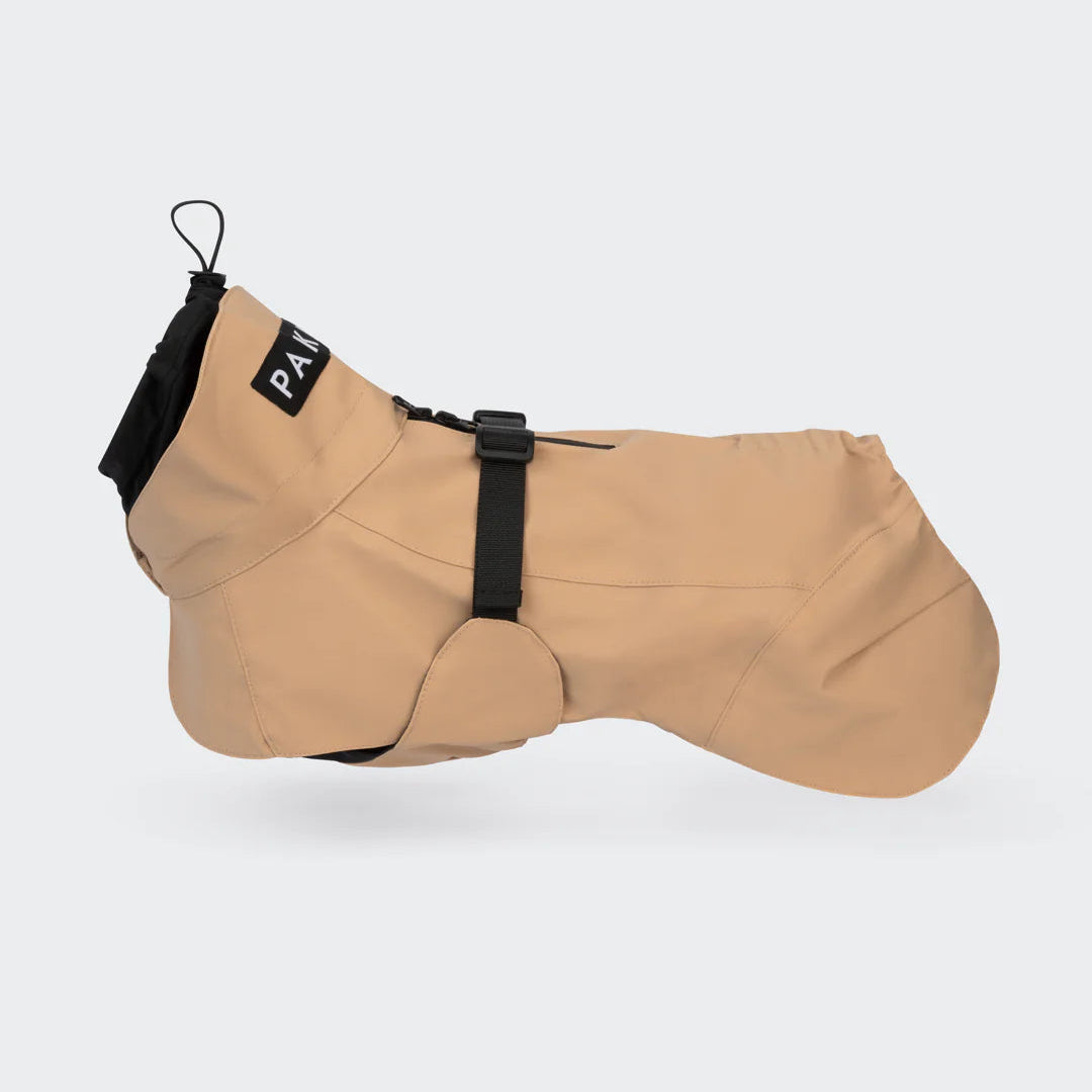 PAIKKA-Reflektierender-Hunderegenmantel-Lite-Taupe