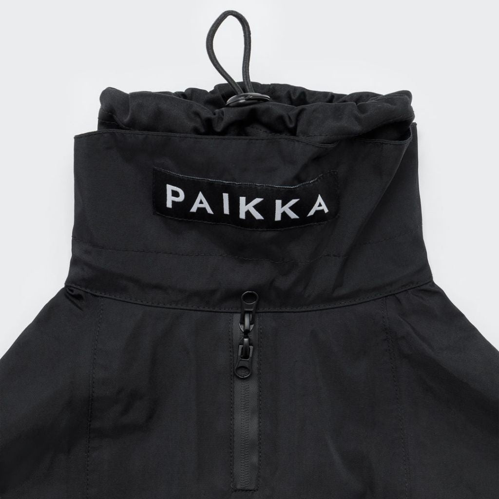 Paikka-Recovery-Hunderegenmantel-Lite-Black-Kragen