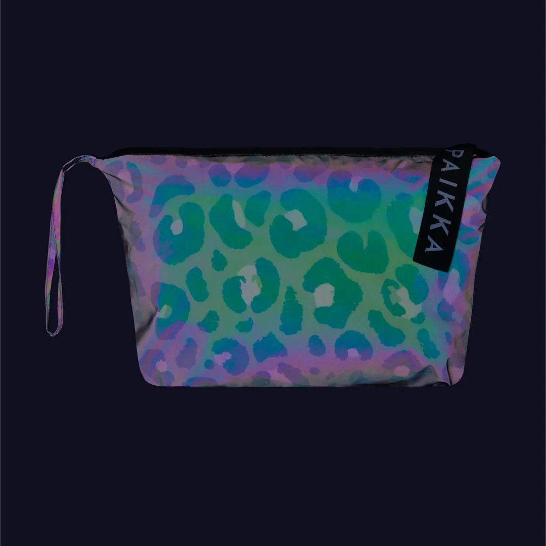 Paikka-Regenponcho-Green-Leo-Tasche4
