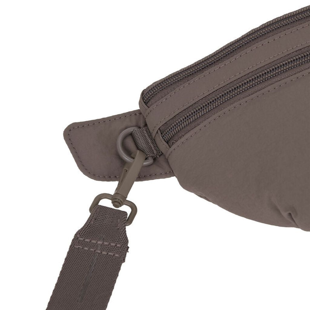 Palopa-Bum-Bag-Emma-Crinkled-Chocolate-6