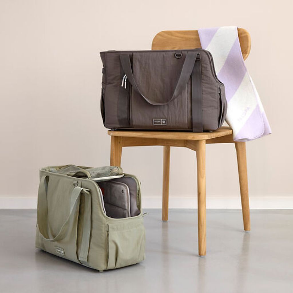 Palopa-Hundetragetasche-Weda-Crinkled-Pale-Olive-Chocolate