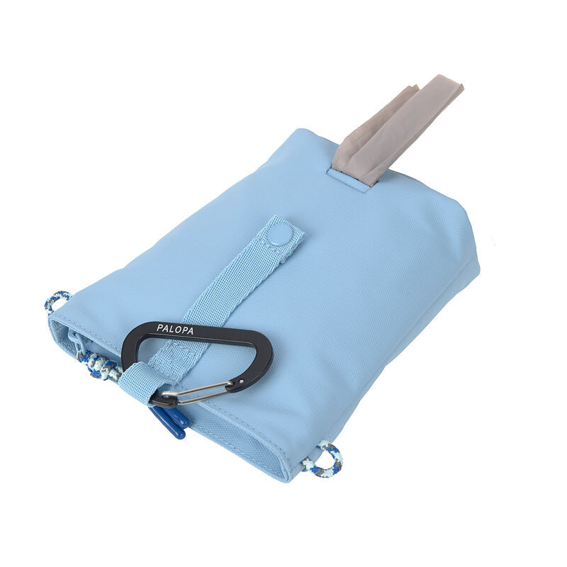 Palopa-Leckerlibeute-Karl-Light-Blue-liegend