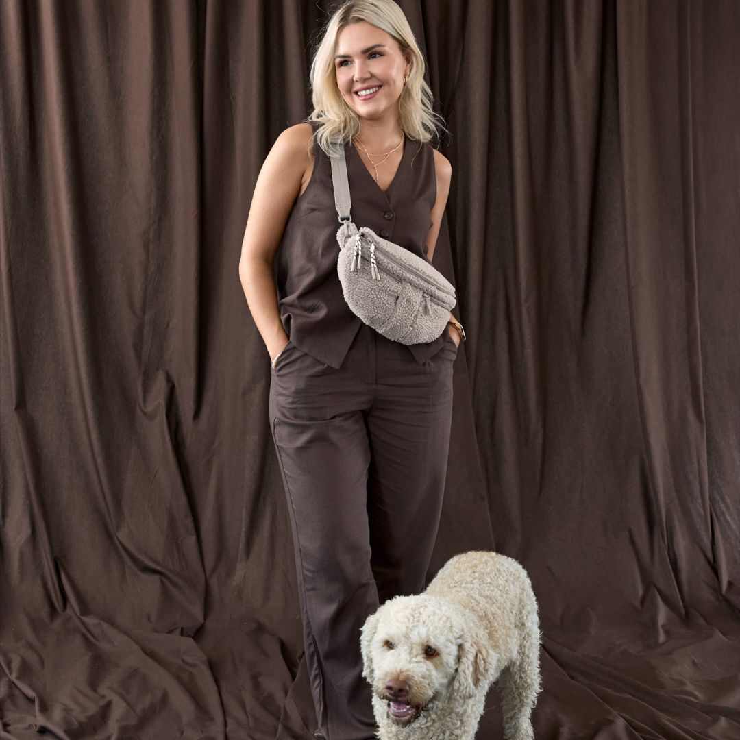 Palopa-Leckerlibeutel-Emma-Teddy-Taupe-Mood4
