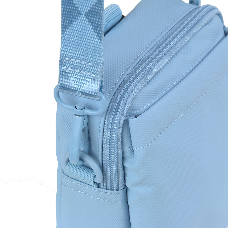 Palopa-Leckerlibeutel-Greta-Light-Blue-Karabiner