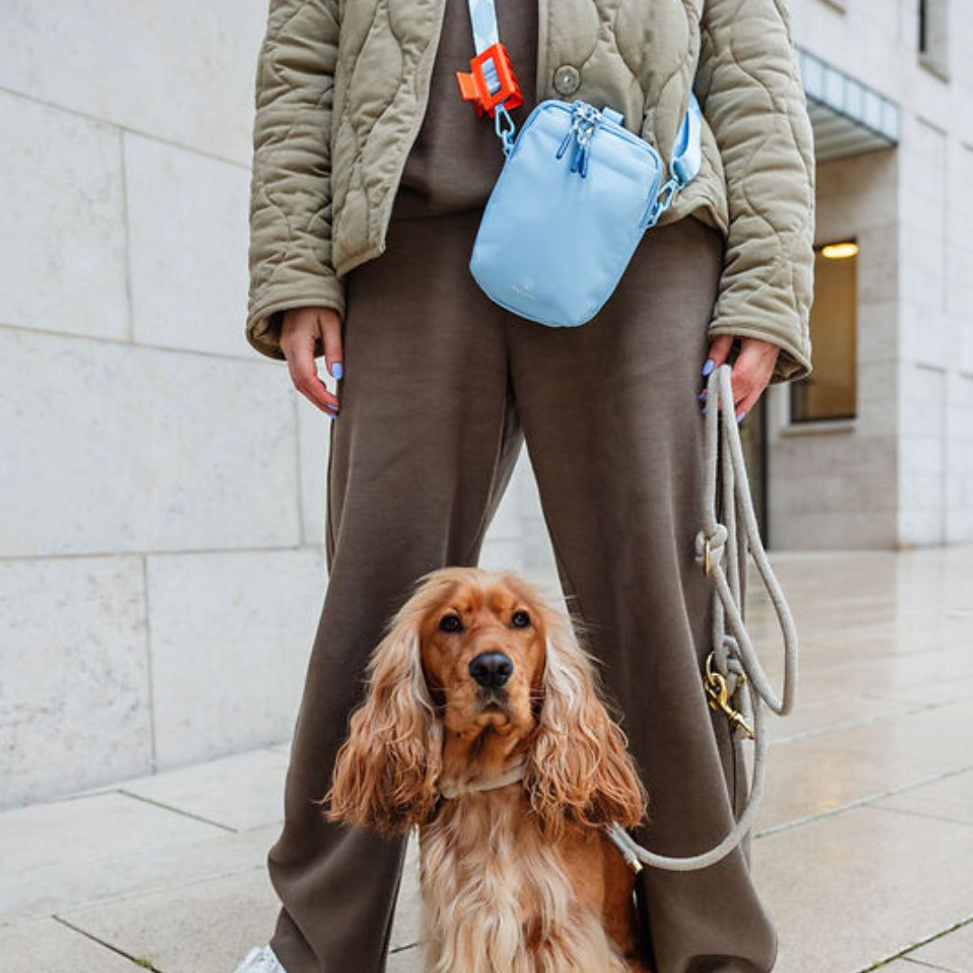Palopa-Leckerlibeutel-Greta-Light-Blue-Mood3