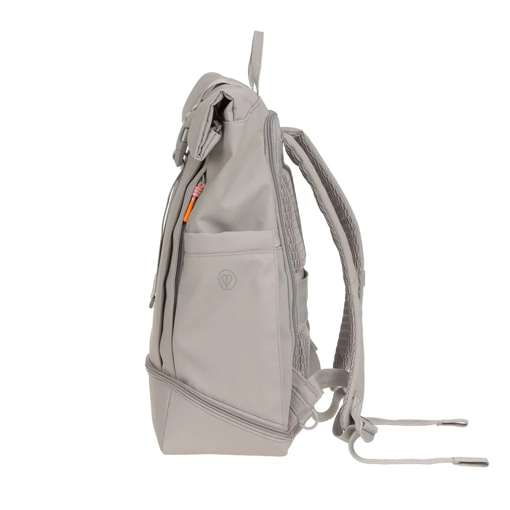 Palopa-Rolltop-Rucksack-Yoska-Taupe-seitlich