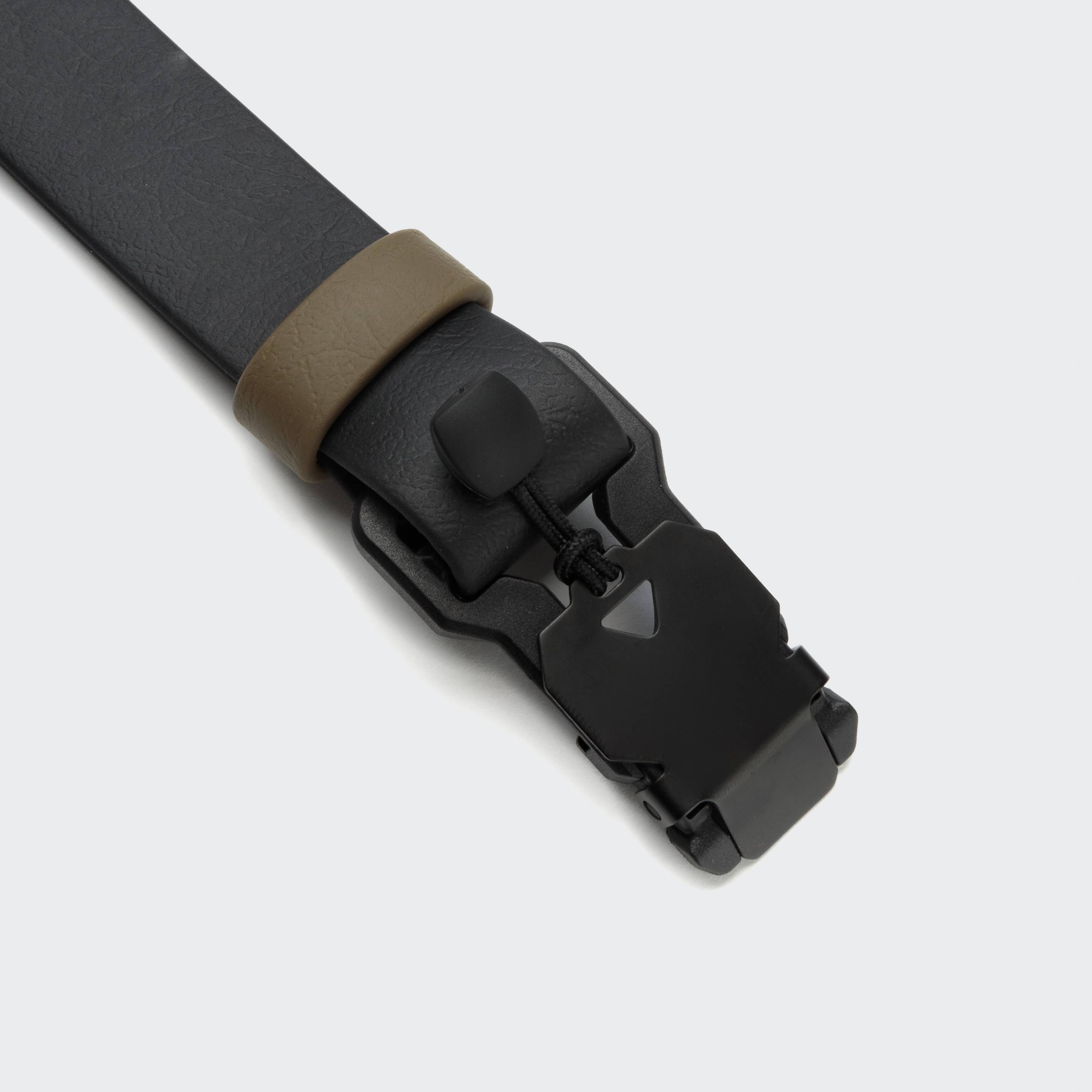 Cloud7-Hundehalsband-BioThane-Ipanema-Schwarz-Olive-Detail