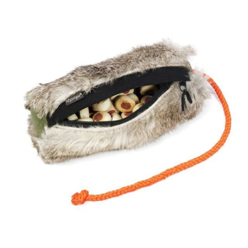 Mystique-Snackdummy-Futterdummy-mit-Kaninchenfell-offen