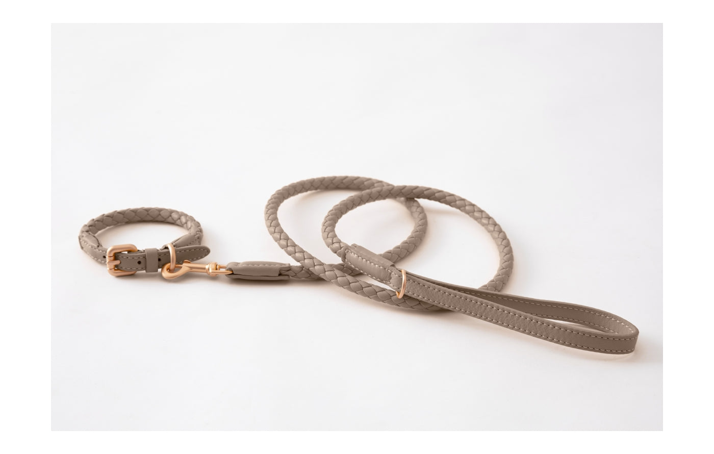2.8-duepuntootto-ferdinando-leather-leash-hundeleine-lazy-taupe-Leine