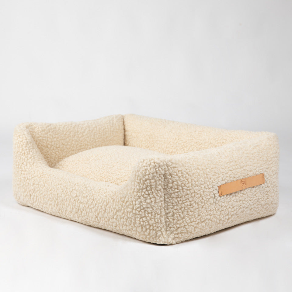 2.8-duepuntootto-Hundebett-Henri-Bouclé-Wolle-Cream-seitlich