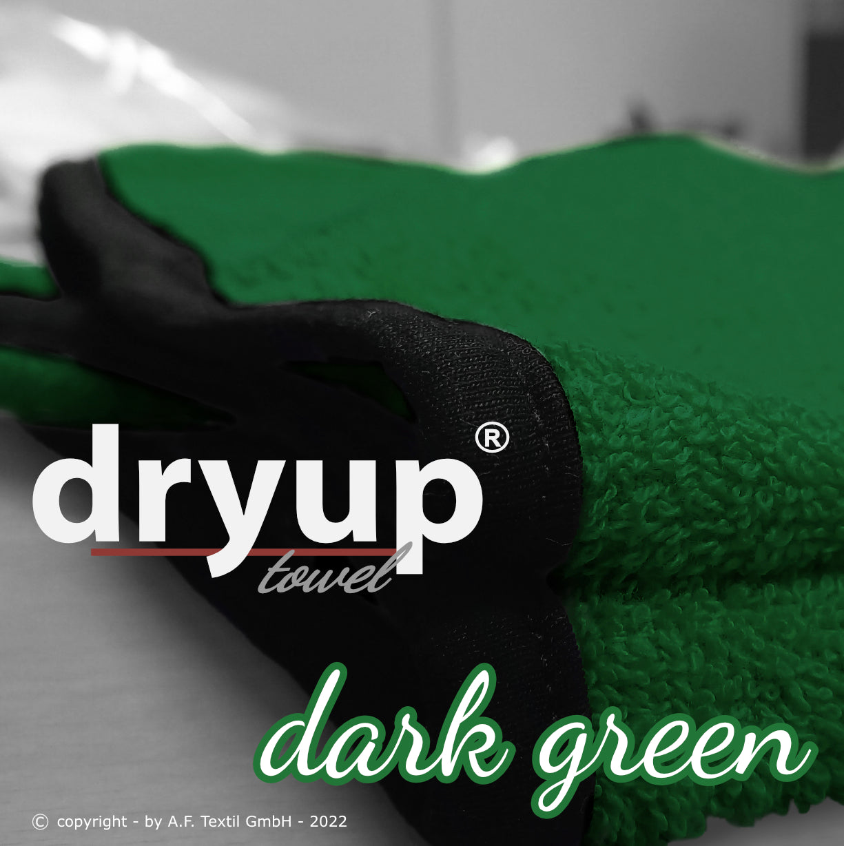 Dryup-Towel-Hundehandtuch-Actionfactory-DarkGreen