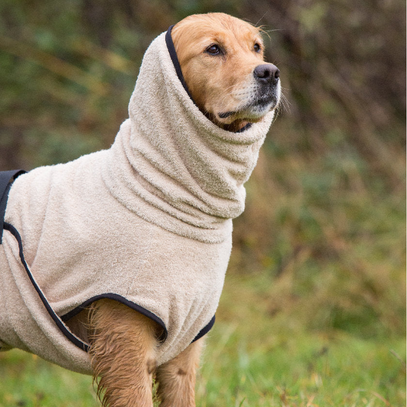 Hundebademantel-Dryup-Cape-Sand-Hund