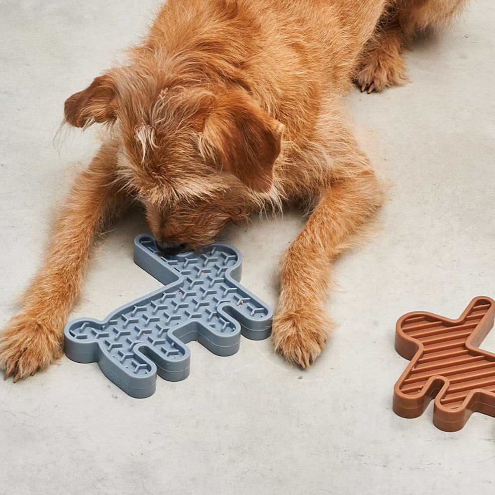 MiaCara-Hundespielzeug-Schleckmatte-Lepre-Hase-Himmel-Sandelholz