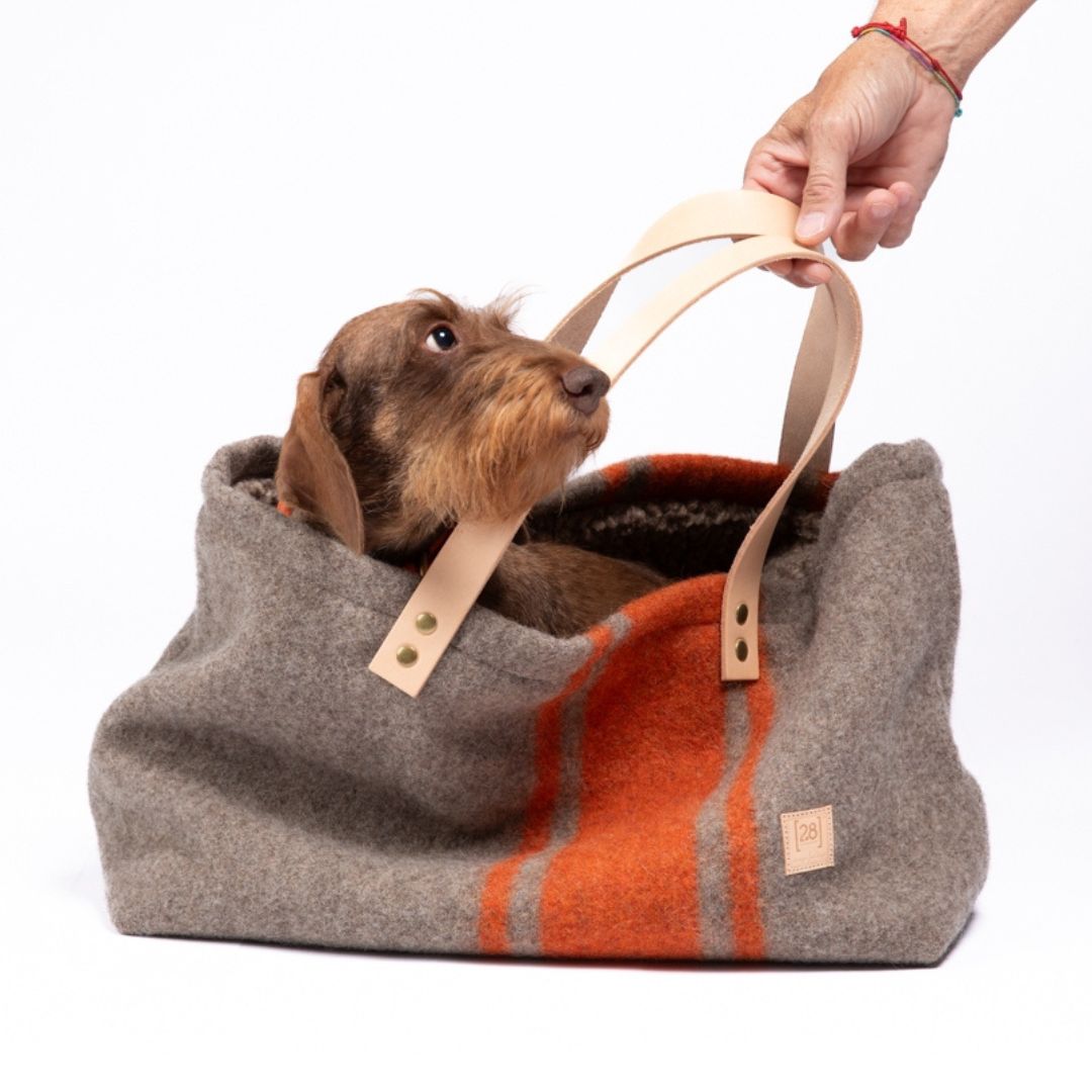 2.8-duepuntootto-Hundetragetasche-Handtasche-INGE-recycelte-Wolle-Natur-Orange