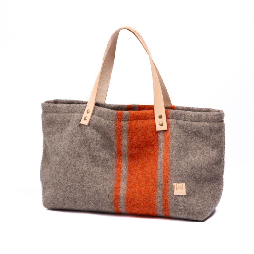 2.8-duepuntootto-Hundetragetasche-Handtasche-INGE-recycelte-Wolle-Natur-Orange-einzeln