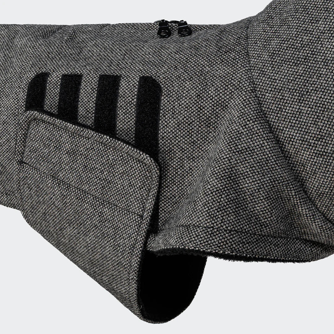 Cloud7-Hundemantel-FrBulldog-Brooklyn-Tweed-Black-Detail