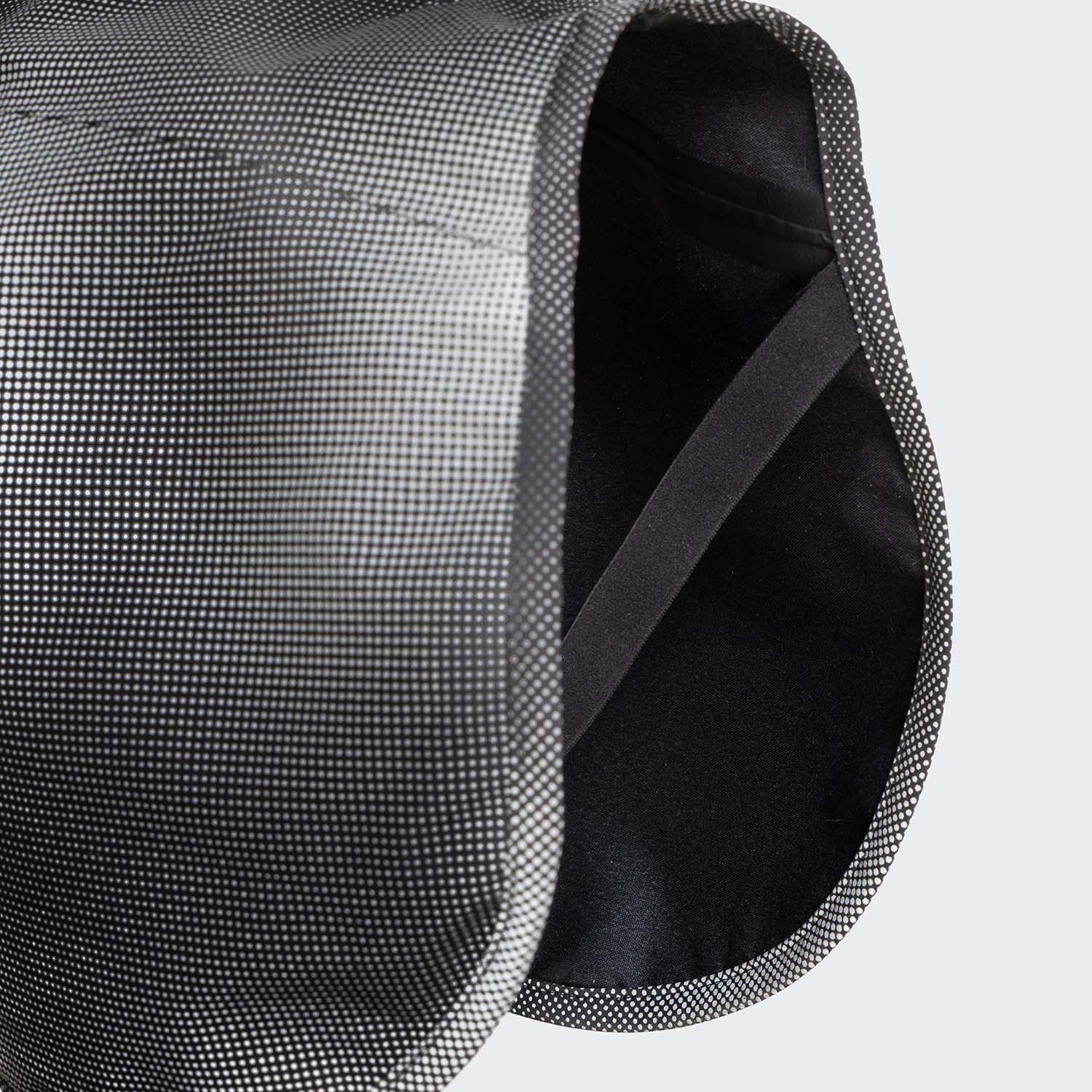 Cloud7-Hunderegenmantel-AKTIV-Black-Beinschlaufen