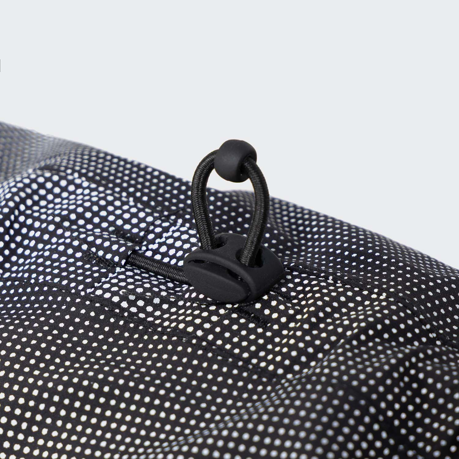 Cloud7-Hunderegenmantel-AKTIV-Black-Detail7