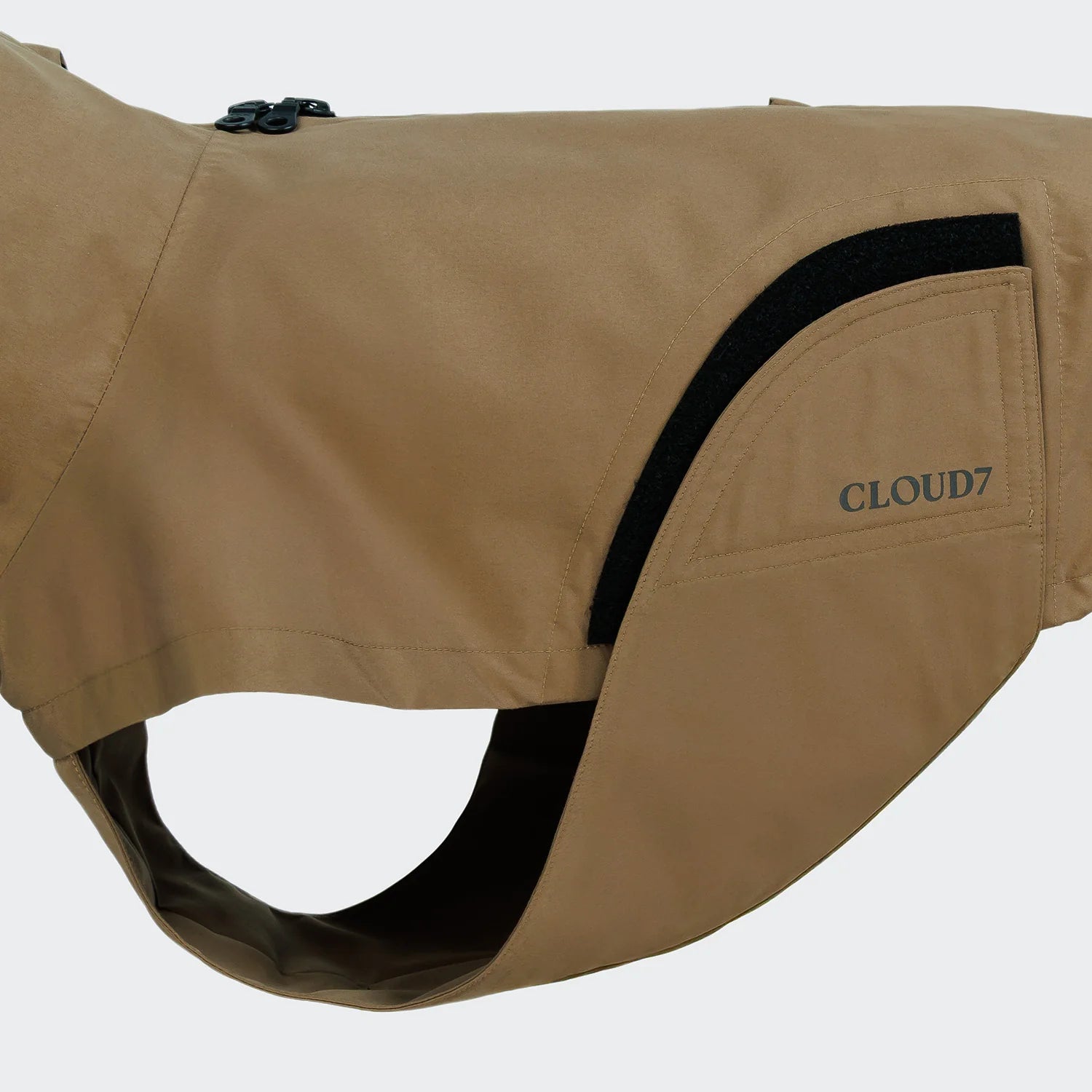 Cloud7-Hunderegenmantel-Dublin-2.0-Sandy-Brown-Detail3