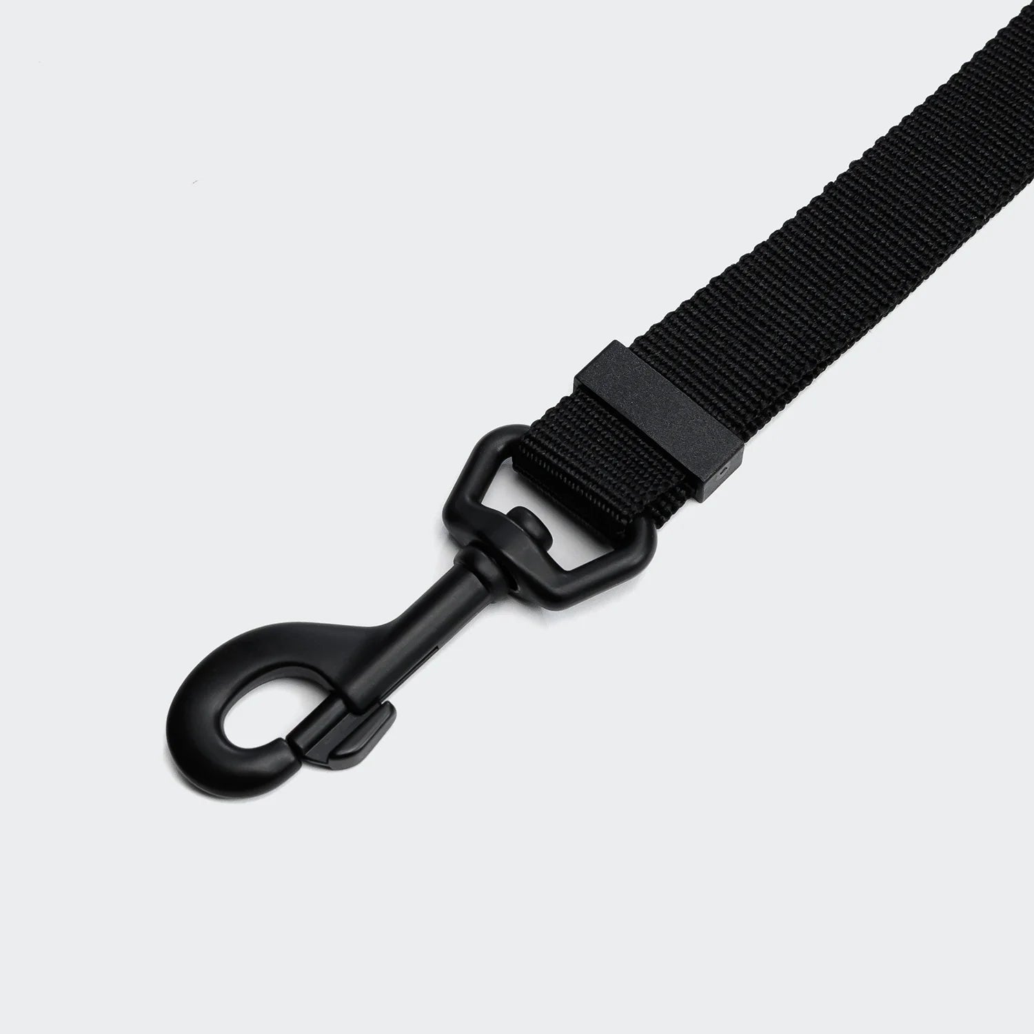 Cloud7-L-1-Freihandleine-AKTIV-Black-Karabiner