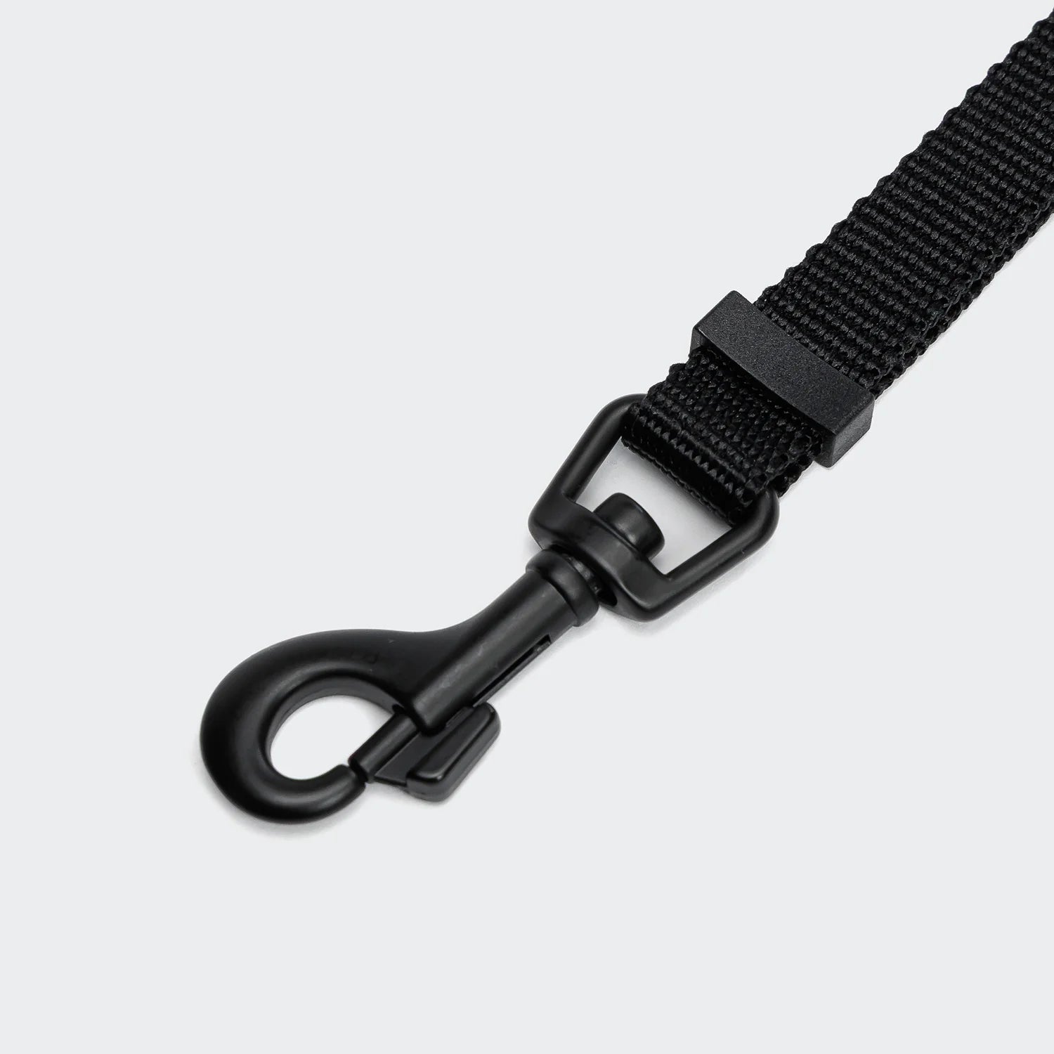Cloud7-L-1-Freihandleine-AKTIV-Black-Karabiner2