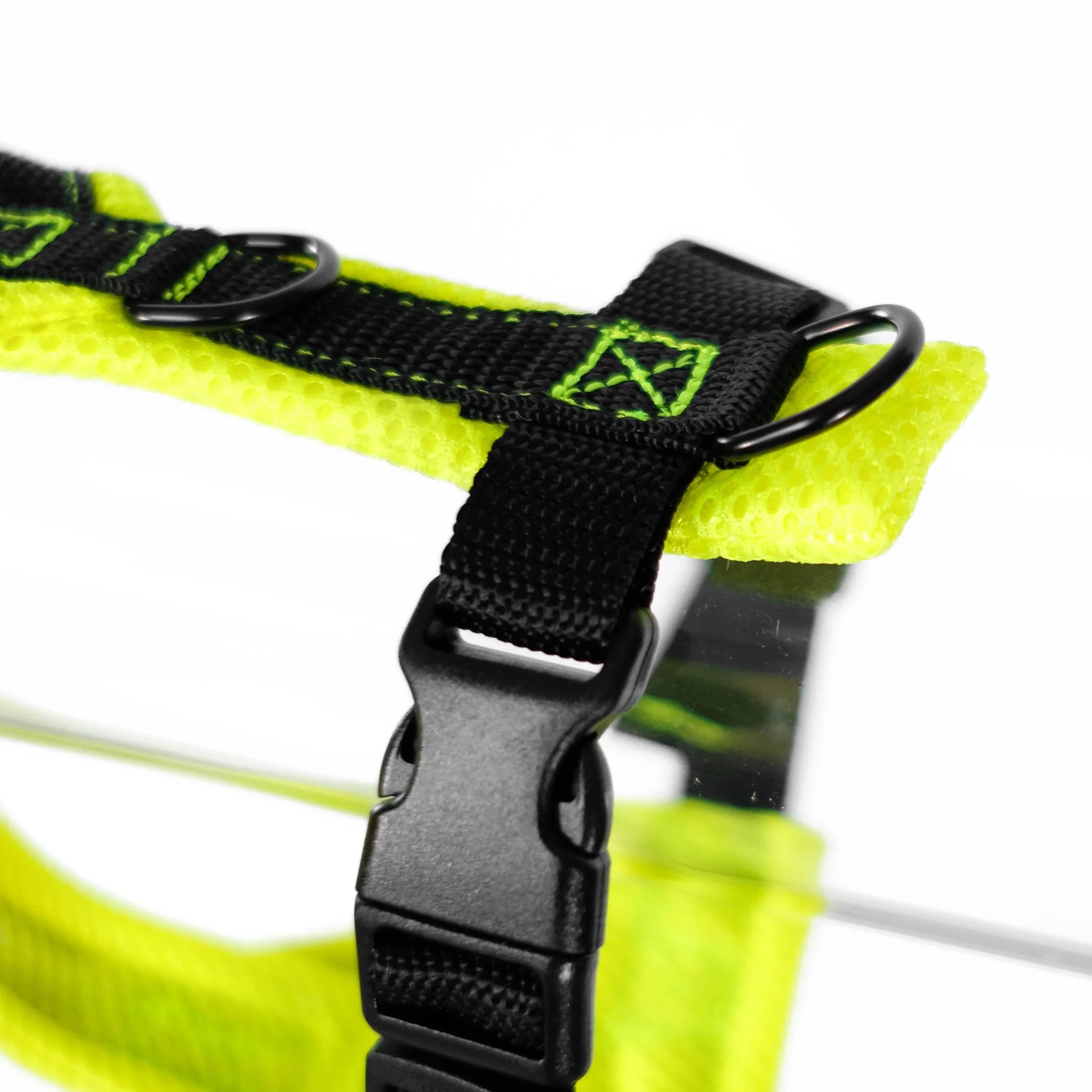 Y-Hundegeschirr-Dackel-Karma-Hund-Neon-Yellow-Detail