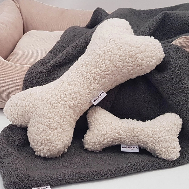 Dogs-in-the-City-Hundespielzeug-Plüschknochen-Paddy-Creme