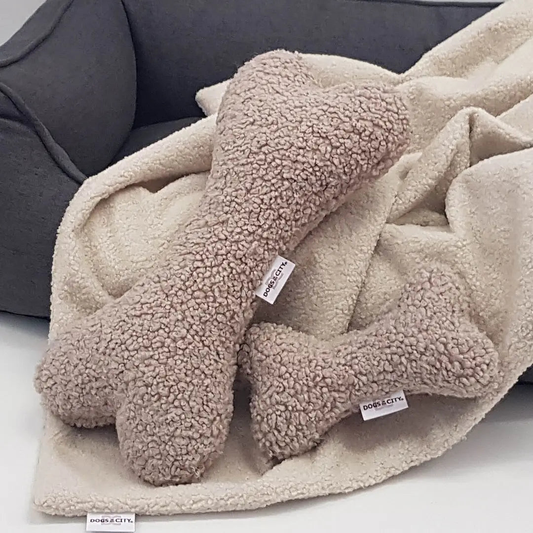 Dogs-in-the-City-Hundespielzeug-Plüschknochen-Paddy-Gravel