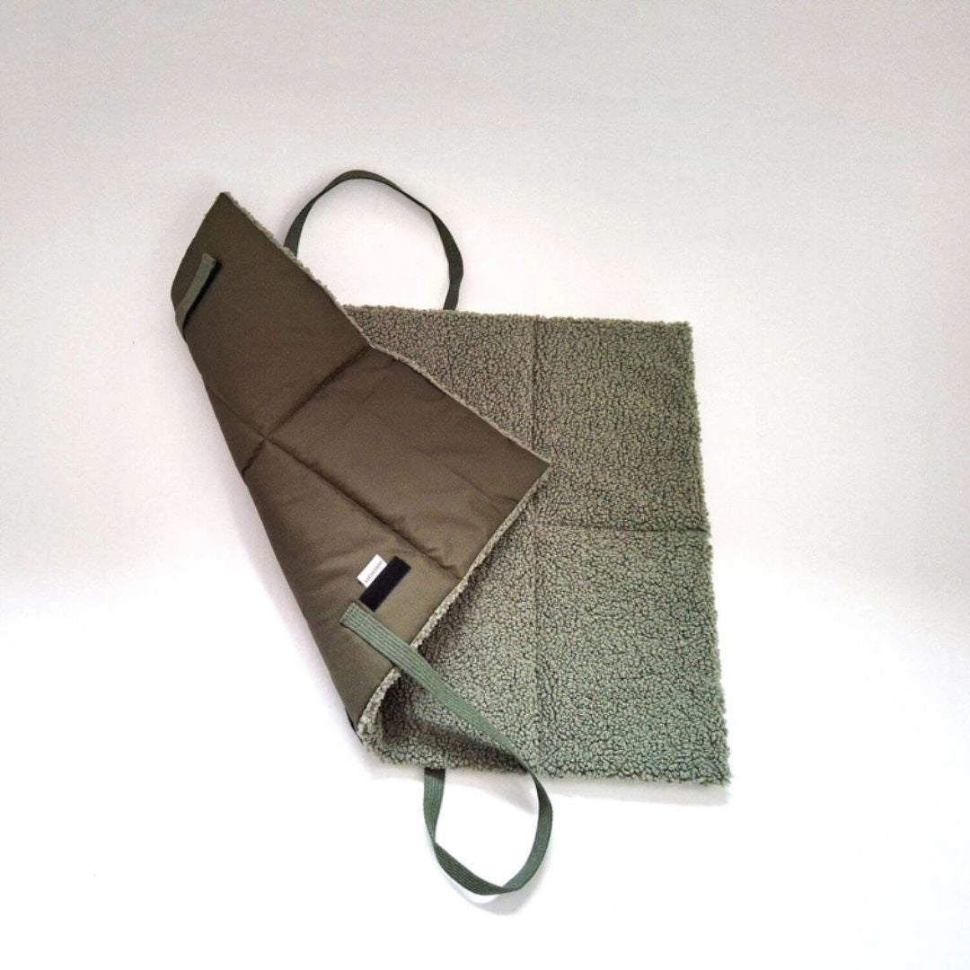 DogsintheCity-Reisematte-Travel-Pac-Paddy-Forest-Green-4