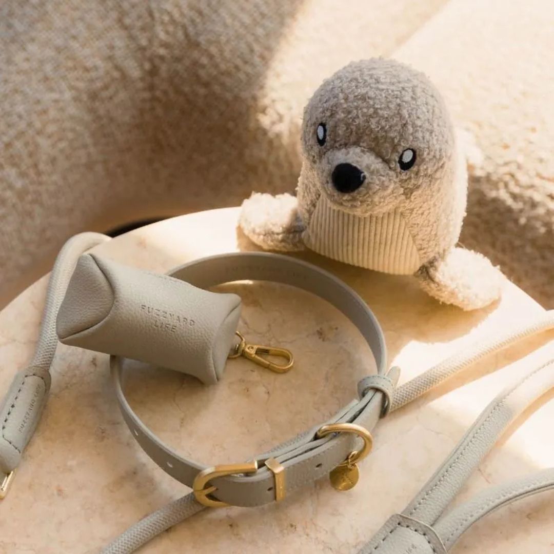 Fuzzyard-Sea-Life-Toy-Robbe-Sandstone-Mood
