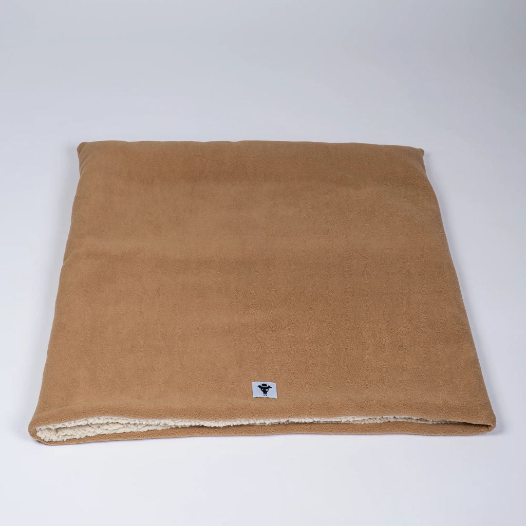 Karma-Hund-Teddy-Kuschelschlafsack-Beige
