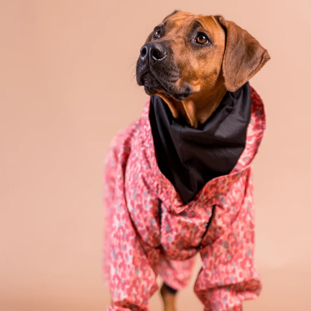 Paikka-Rain-Suit-Red-Mood3