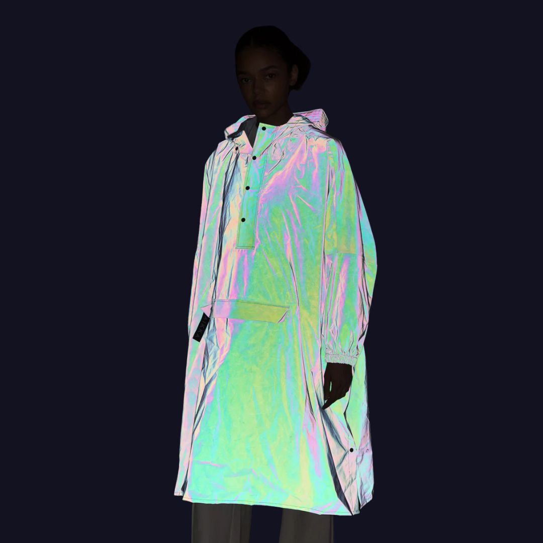 Paikka-Regenponcho-Leo-2