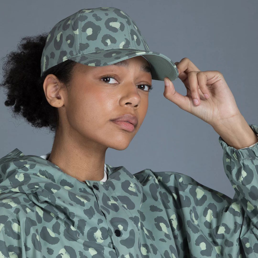 Paikka-Visibility-Cap-Green-Leo-Mood