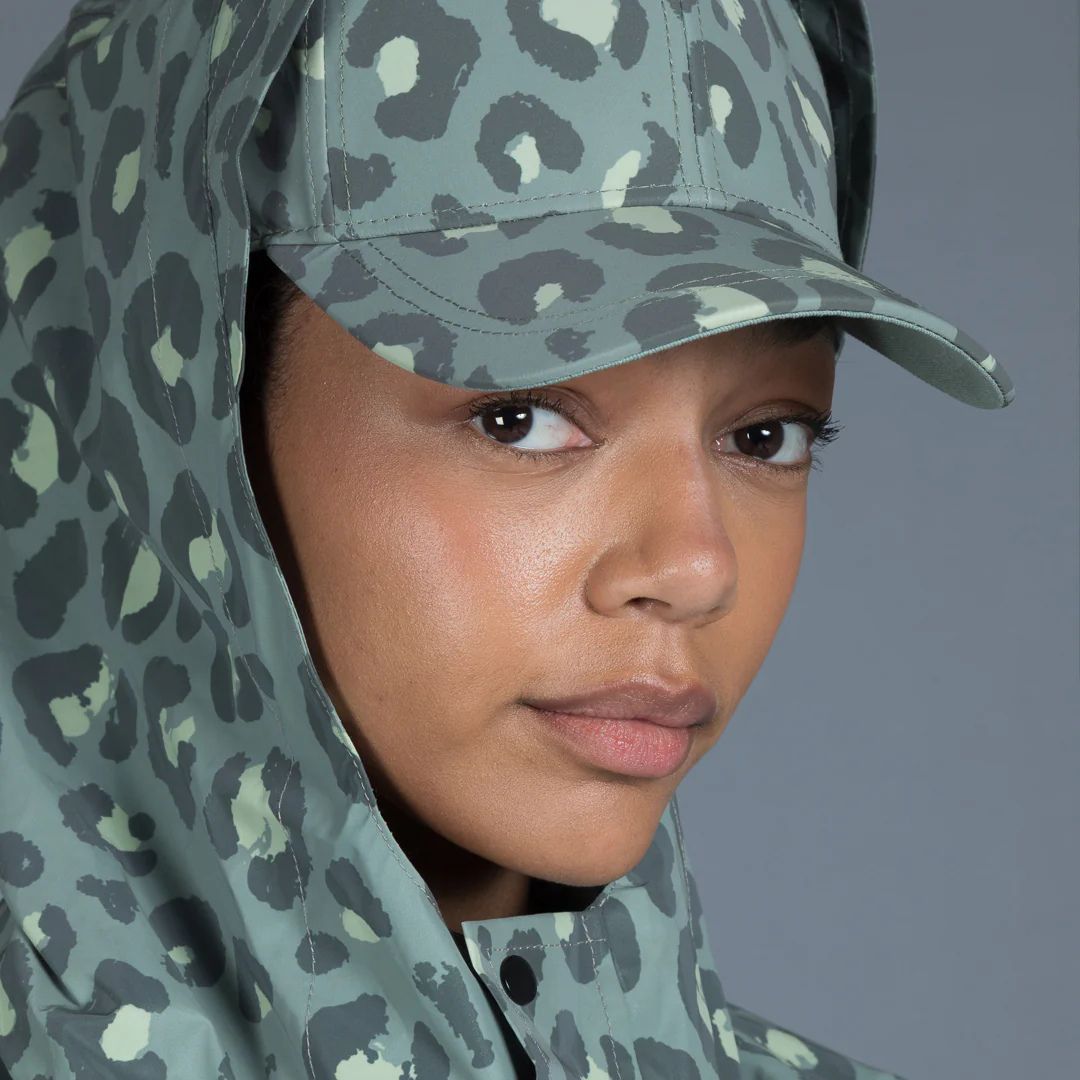 Paikka-Visibility-Cap-Green-Leo-Mood3