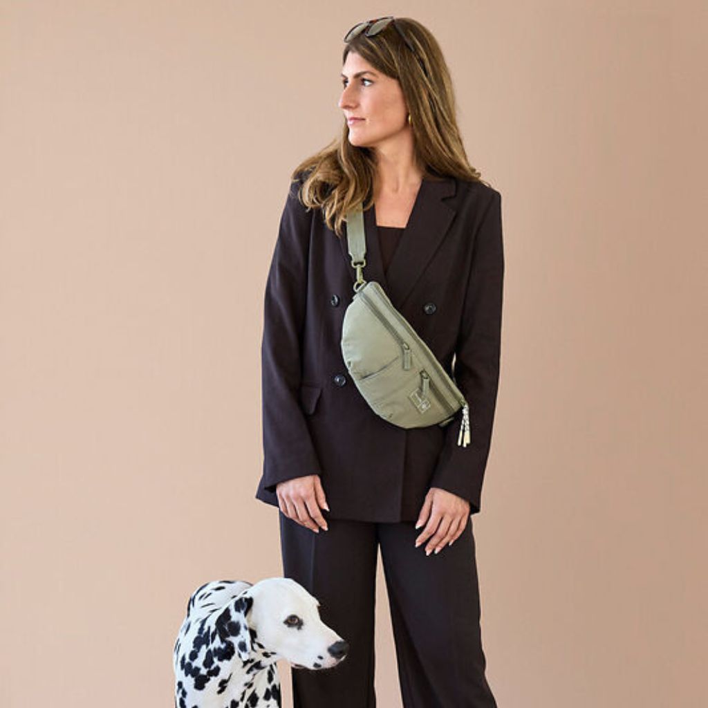 Palopa-Bum-Bag-Emma-Crinkled-Pale-Olive-Mood2