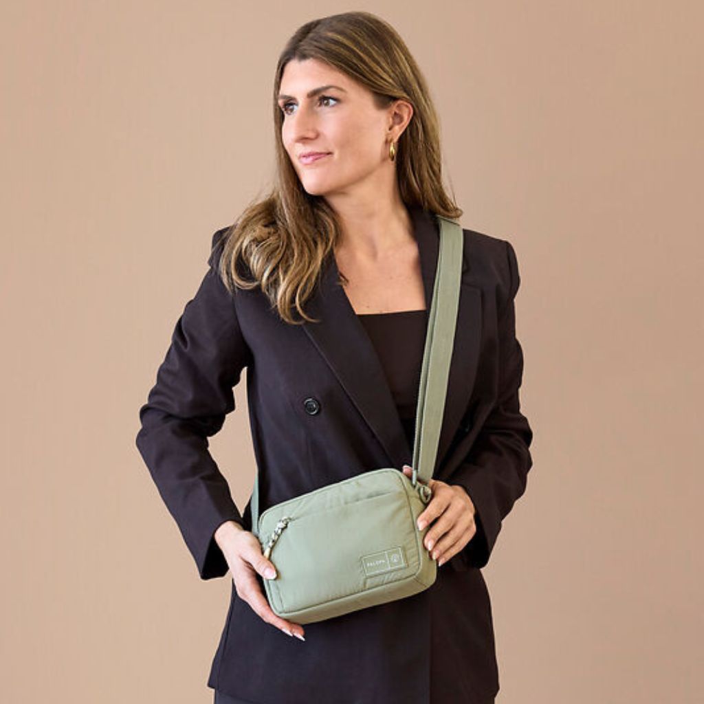Palopa-Noka-Crinkled-Pale-Olive-Mood2