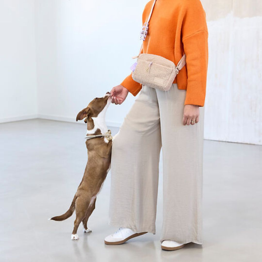 Palopa-Square-Bag-Noka-Teddy-Beige-Mood5