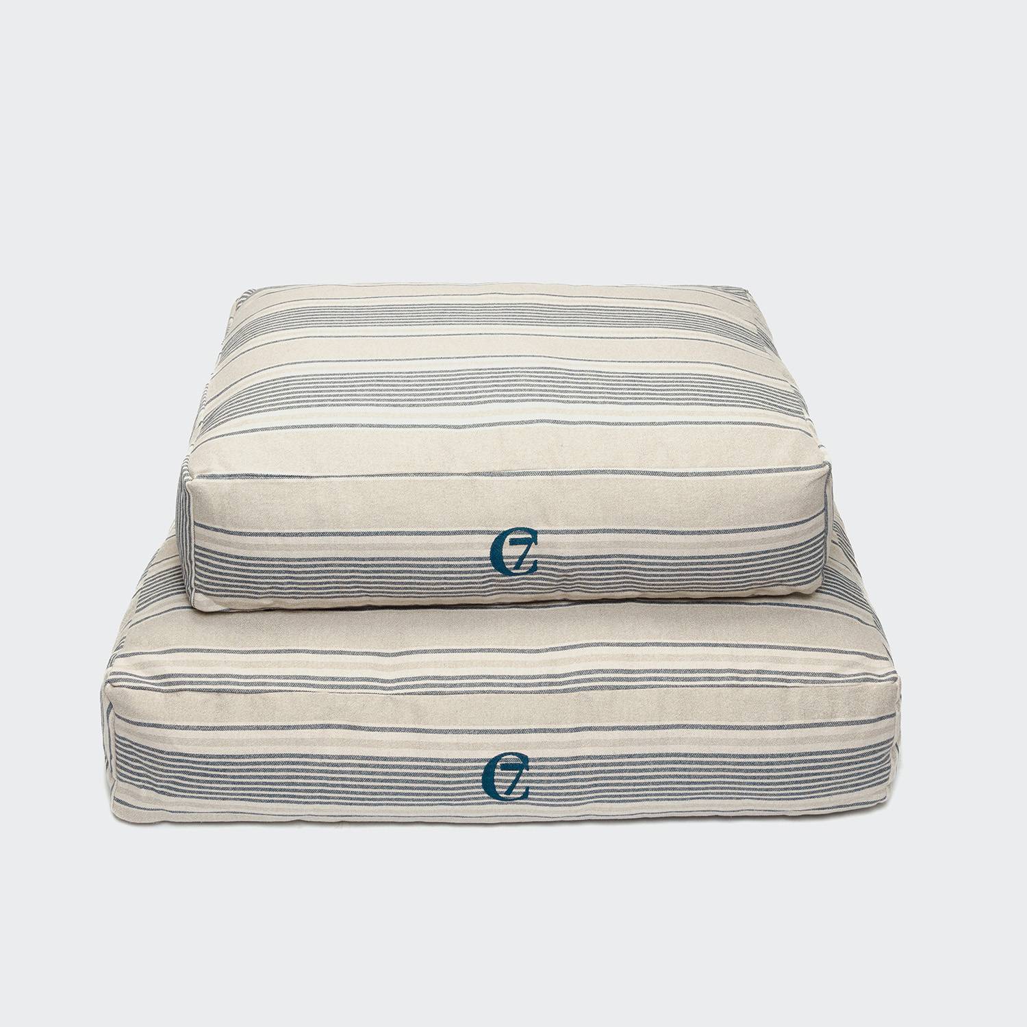 Cloud7-Hundebett-Homey-Linen-Stripes-Natural-Blue