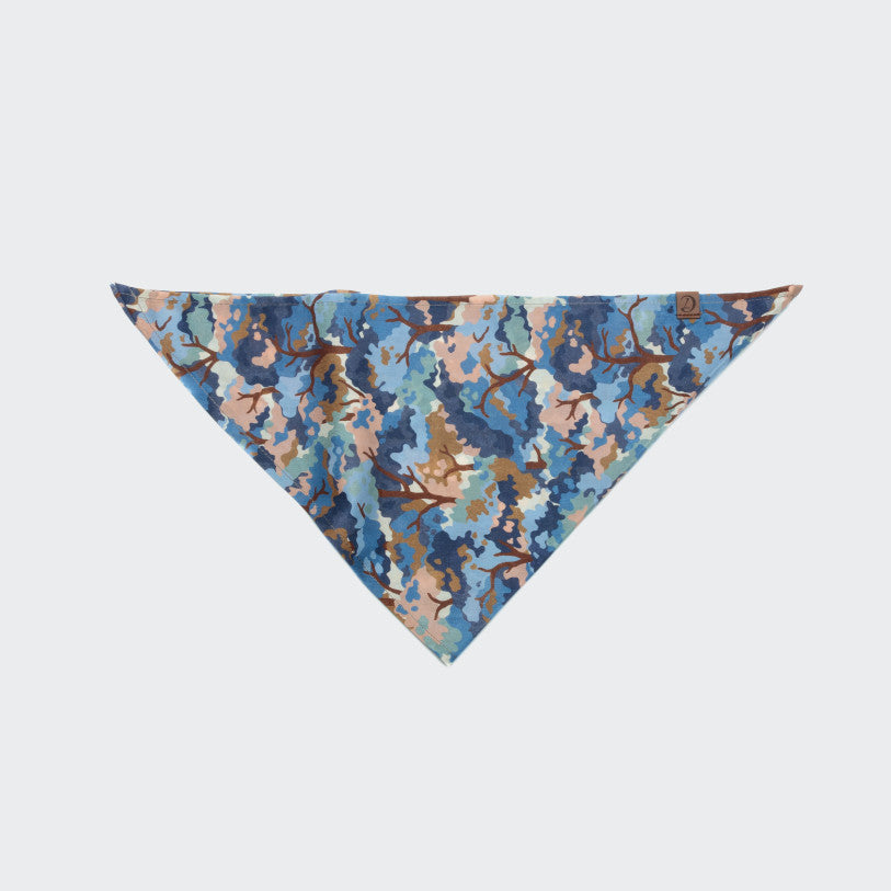 Cloud7-Hundehalstuch-Bandana-Woodland-Blau-offen